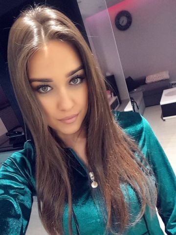 Лариса Твоя Девушка